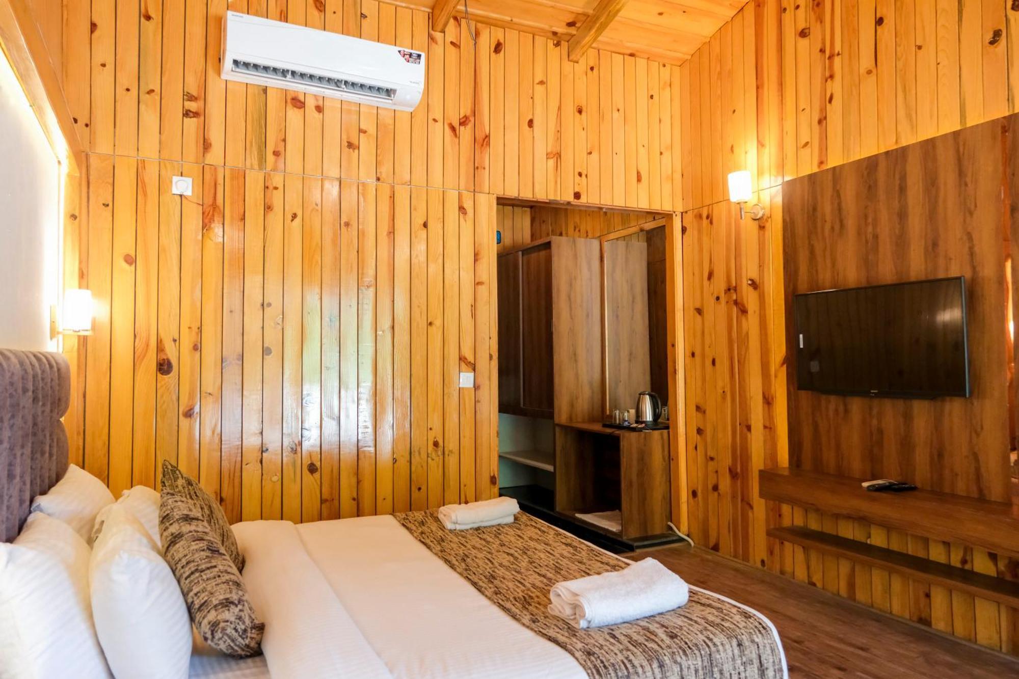 Qcent Woods Resort & Spa, Ришикеш Экстерьер фото