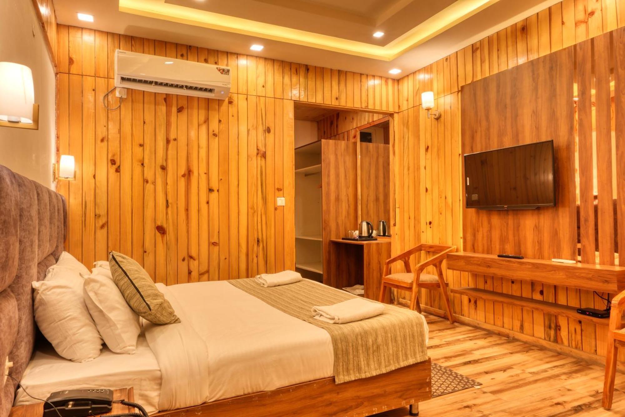 Qcent Woods Resort & Spa, Ришикеш Экстерьер фото