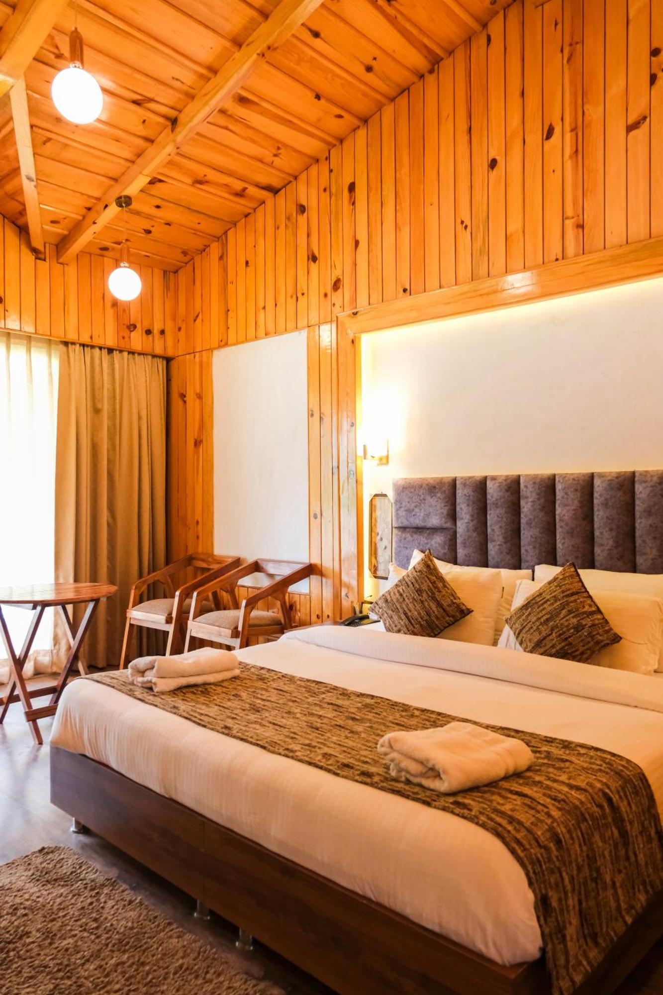 Qcent Woods Resort & Spa, Ришикеш Экстерьер фото